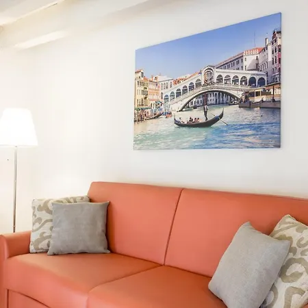 Rialto Corte dei Sansoni canal view Venezia Esterno foto